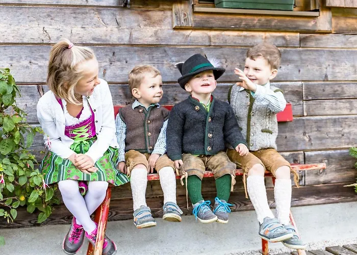 Semesterbostad Feriendorf Lassing *